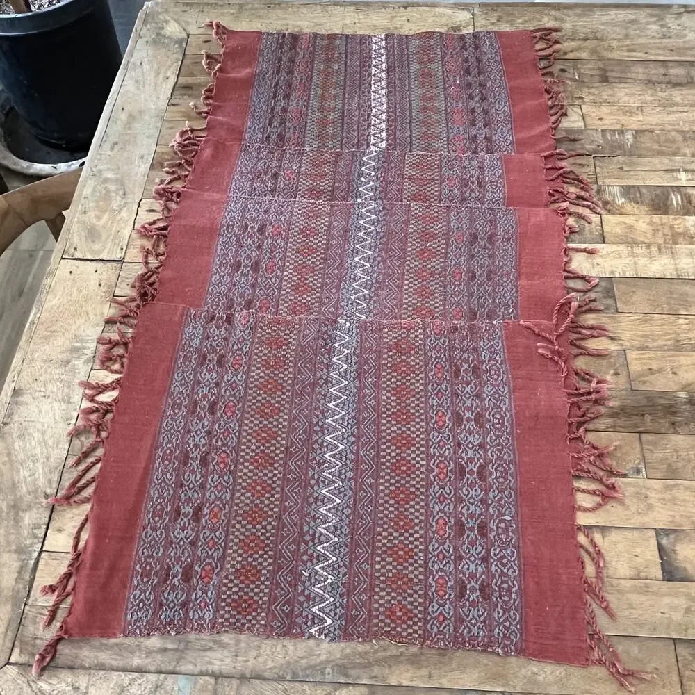 4 Vintage Linen Placemats 13in x 18in Hand-Woven Geometric Tasseled